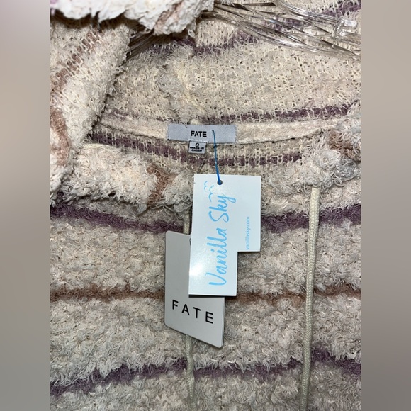 Vanilla Sky Fate Fuzzy Striped Hooded Sweater Fate Sz small - Picture 5 of 8